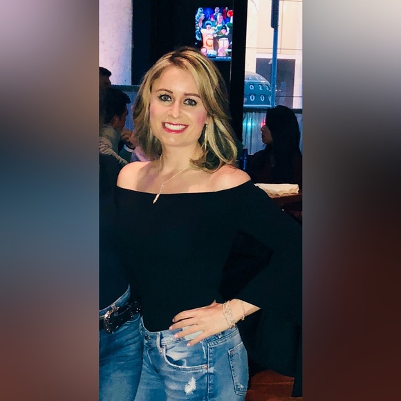 Meet your Posher, Valerie - Picture 1 of 1